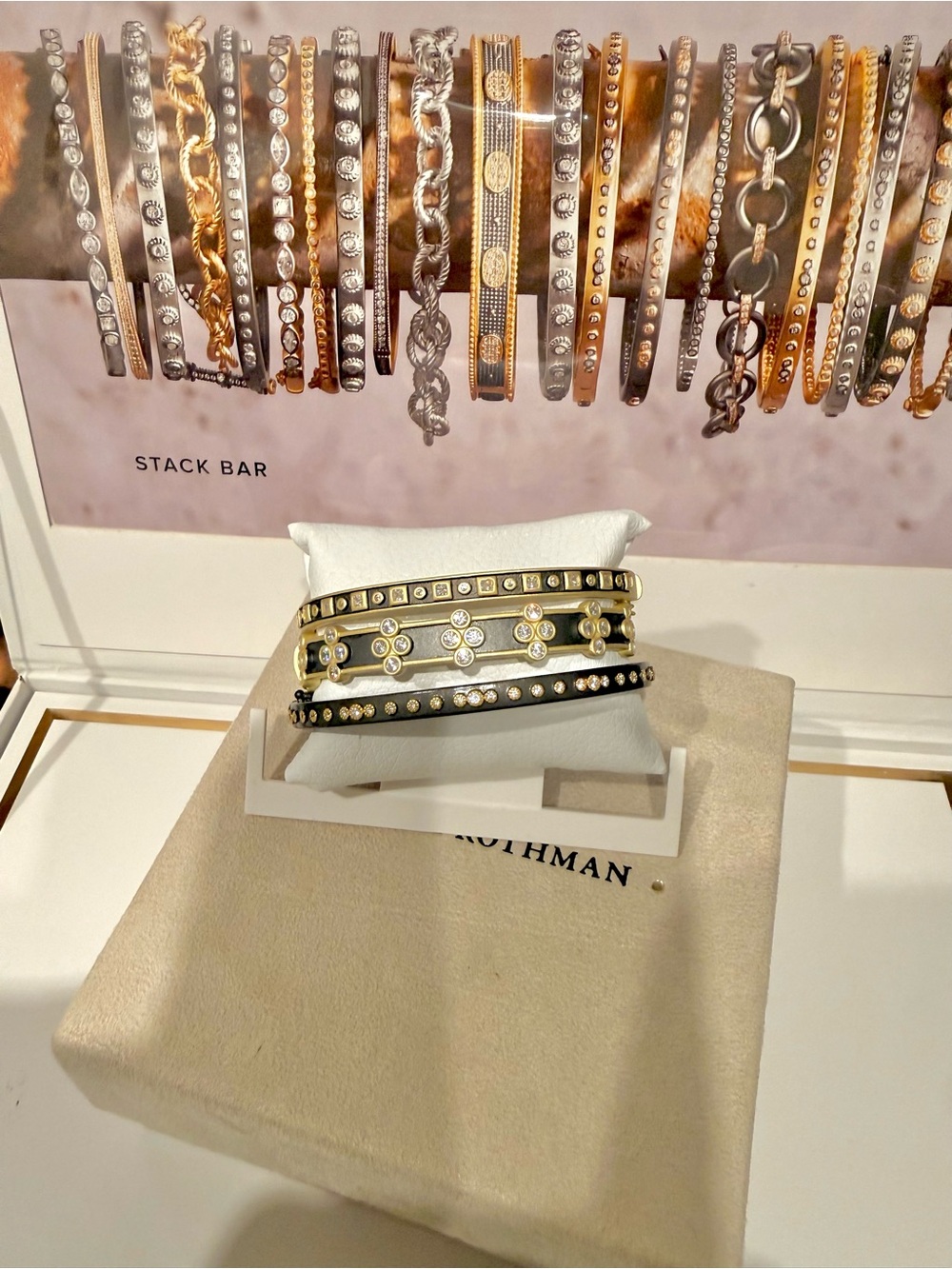 Freida Rothman, Windows on the City Oval Hinged Bangle - Picture 2 of 2